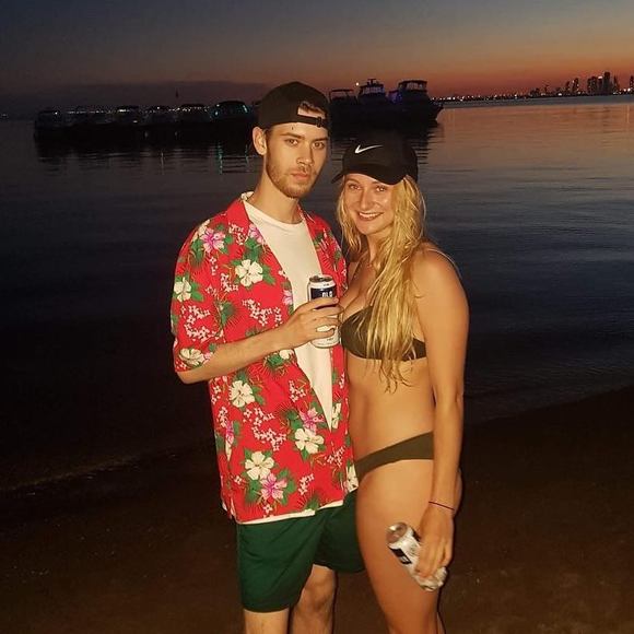 Meet your Posher, Joey - Picture 1 of 1